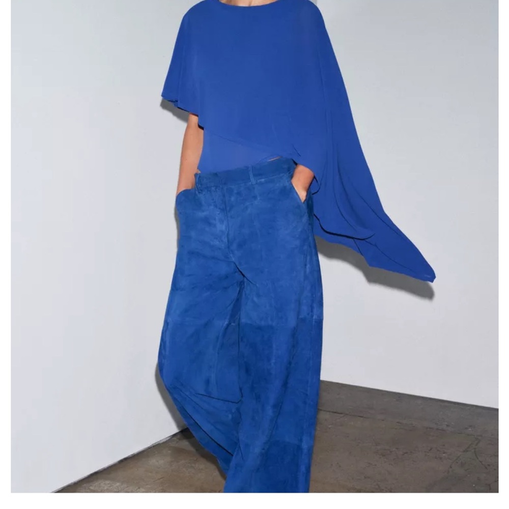 Wide-Leg Suede Pants in Cobalt Blue